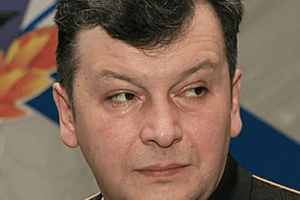 Бомбить українські міста з підводних човнів, убиває дітей: показали контр-адмірала рф