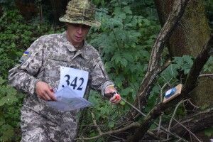 Запеклі забіги у негоду: як на Волині змагались прикордонники (Фото, Відео)