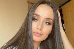Ксенія Мішина «рознесла» майстра манікюру, яка відмовилася обслуговувати російськомовних