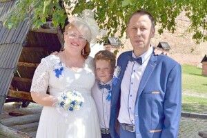 «Не кожній дитині,  як ось мені, доводиться бути на весіллі своїх батьків»