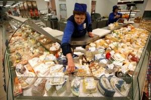 Cправжній сир можна купити не дешевше 160 грн/кг, масло — 34 грн за пачку