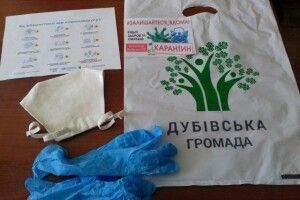 На Ковельщині бібліотекарі... шиють маски (Фото)