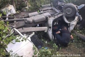 На Волині перекинувся бус, є постраждалі (Фото)