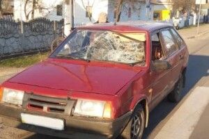 У Колках ВАЗ збив 11-річну велосипедистку, дівчину госпіталізували 