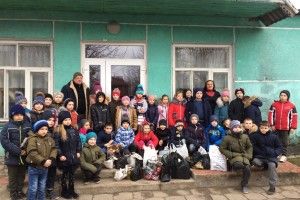 Ківерчани передали подарунки на Схід