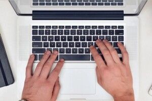 Чим діяльність frontend розробника відрізняється від роботи верстальника?