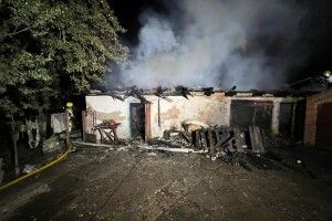 У Рівненському районі сталася пожежа у господарстві