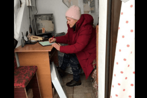 У Луцьку бабуся організувала незаконний бізнес на робочому місці (Фото)