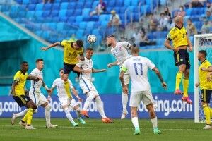 Шведи мінімально перемагають Словаччину