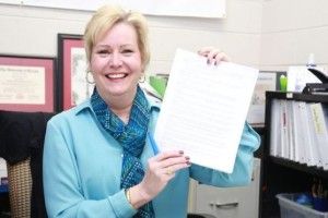 Жінка виграла 10 тисяч доларів, бо прочитала дрібний текст в договорі страхування