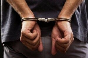 На Волині взяли під варту чоловіка, який збував канабіс у колонію та втік з-під домашнього арешту