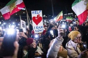 Поки ми спатимемо, США бомбитимуть Іран