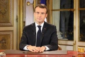 Макрон звернувся до Франції: надзвичайний стан та нові економічні кроки
