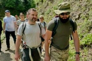 Ветеран з Волині втілив мрію побратима, який втратив зір на фронті