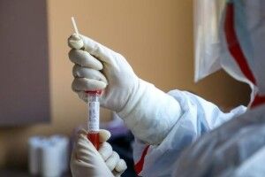 Водій «швидкої» із Старовижівщини заразився короновірусом