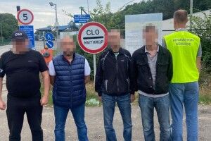 Львівська СБУ видворила з України росіянина та білоруса