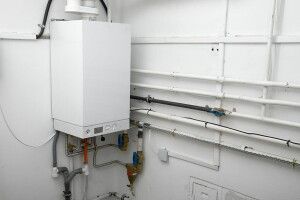 У світі хочуть заборонити газові котли та бензинові й дизельні автівки