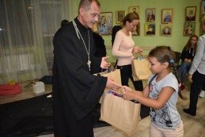 У Ковелі діти загиблих Героїв отримали шкільне приладдя та інші подарунки напередодні першовересня
