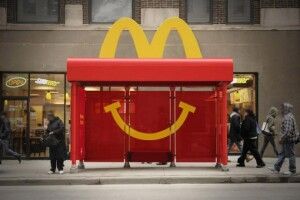 Натхненний успіхом у Луцьку, McDonald's зібрався відкрити свої забігайлівки також у Кропивницькому, Чернівцях та Ужгороді