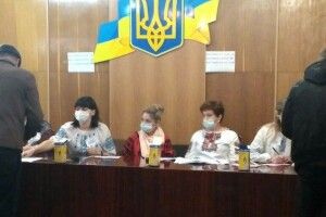 Як голосують на одній з найбільших дільниць Луцька (Відео)