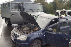 Поліцейський, який їхав на роботу на таксі, загинув в ДТП