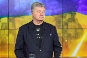 Порошенко: або росія звільняє шляхи для українського експорту, або отримує тотальне ембарго на свою продукцію