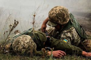 Втрати українських військ у 10 разів менші за російські – Арестович 