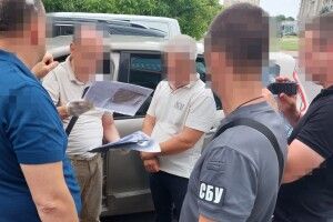 На Волині заступник голови селищної ради «вирішував» військовозобов'язаним виїзд за кордон (Фото)