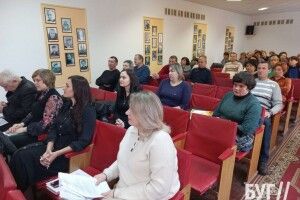 Іваничівські депутати відхили пропозицію військового і не зняли з керівника громади премії