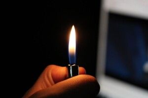 Лікар Комаровський попередив про нову смертельну гру для дітей: дихають газом 