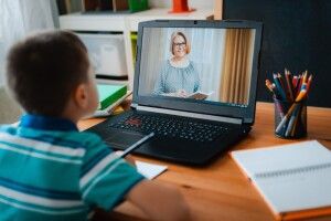 Луцьких школярів можуть перевести на дистанційне навчання 