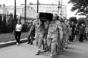 Луцьк провів в останню дорогу загиблого навійні Героя (Фото)
