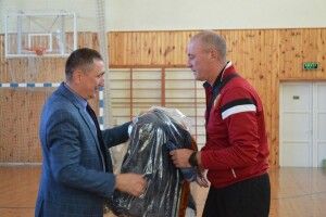 Ковельські тренери отримали нові спортивні куртки