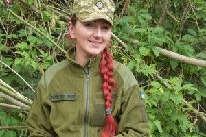 «Обріжу косу після перемоги». Військова Князівської бригади продовжила контракт 