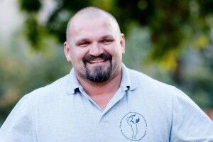 «Слуга» Вірастюк вульгарно прокоментував інтимне фото дівчини (Фото 18+)