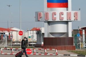 З понеділка Росія повністю закриває свої кордони: у Кремлі сподіваються зупинити поширенню коронавірусу