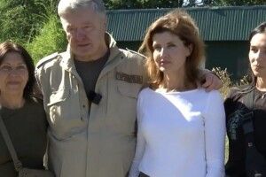 Порошенко привіз дрони журналістці «5 каналу» Ірині Шевченко, яка воює у батальйоні «Сармат»