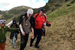 30-річний чоловік у Карпатах зірвався з гори і дивом вижив після падіння з 80-метрової висоти (Фото)