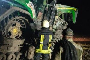 У селі під Львовом горів трактор за мільйони гривень