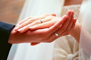 У Рівному депутат одружився зі співачкою