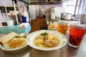 У школах Луцька зросте вартість харчування