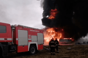 Ракетний удар по Вінницькій області: у ДСНС повідомили про жертву та показали відео