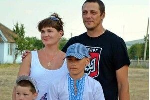 АТОвцю з Ковеля потрібні кошти на лікування: продає випічку на базарі, щоб прогодувати сім’ю