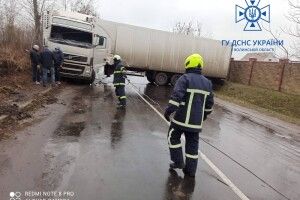 Волинські рятувальники показали, як працювали в Жидичині (Фото)