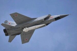 РФ перекидає до білорусі ракети  «Кинджал» — британська розвідка