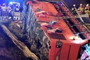 Смертельна ДТП з українцями у Польщі: у МЗС уточнили кількість жертв