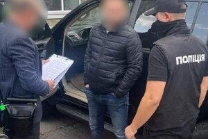 Начальника управління Волинської ОВА затримали за вимагання хабарів з підприємців 