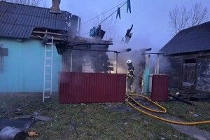 На Волині через коротке замикання електромережі горів житловий будинок