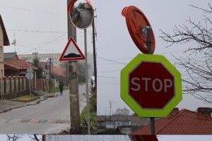 У Луцьку на перехресті підвищили безпеку «пагорбами» 