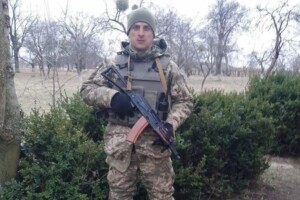 На Рівненщині «живим коридором» в останню дорогу проведуть 35-річного Героя